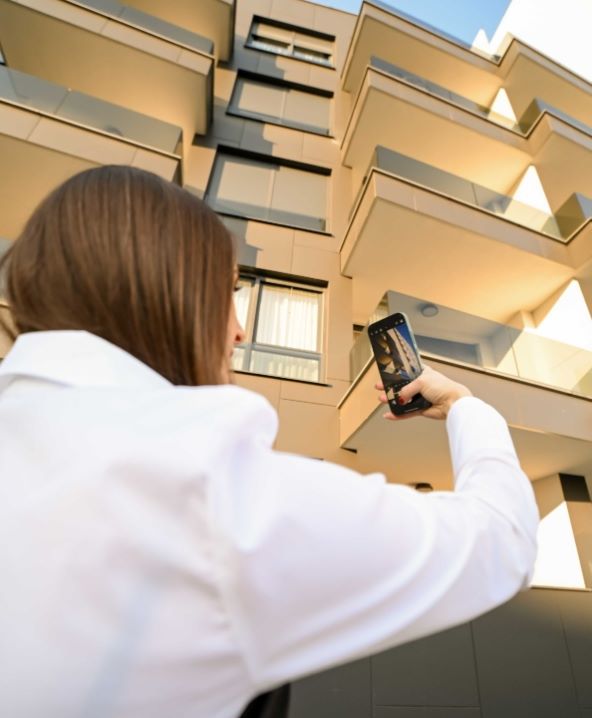 Xiaomi 17 Dora stolarka mob (6).jpg