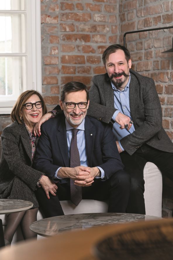 Miro, Mladena i Jakov Gavran