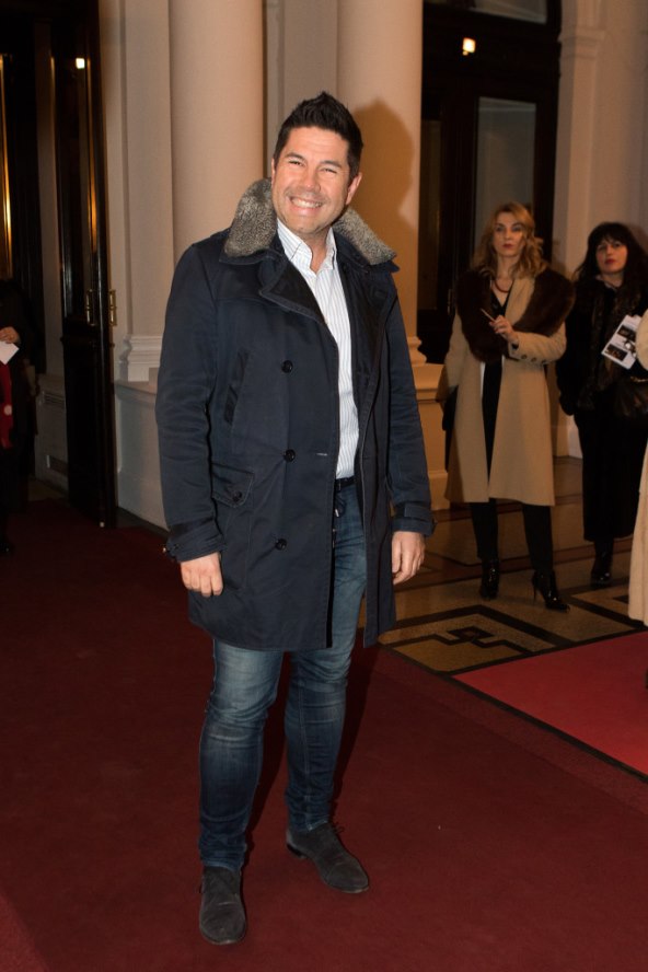 TEATRU S LJUBAVLJU Zrinka Cvitešić skinula štikle i zablistala u tri haljine