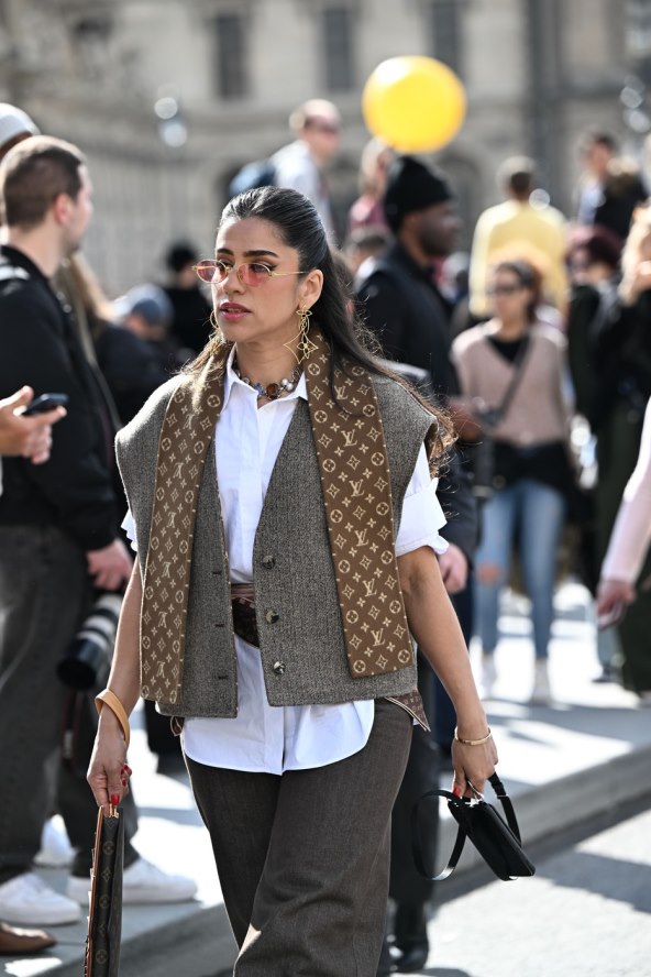 Pariz proljeće 2026 street style