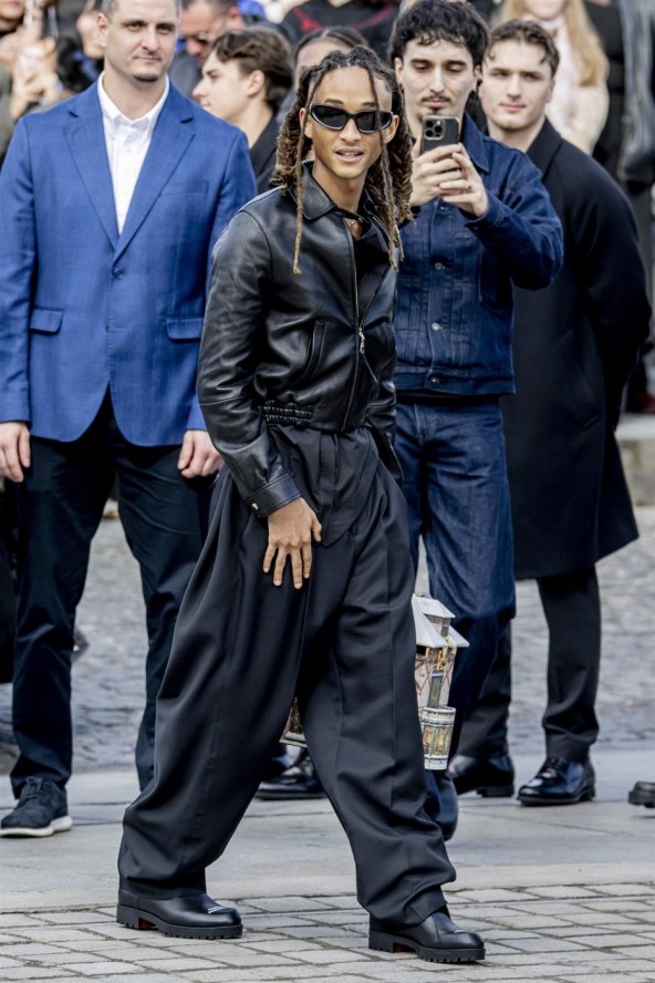 Pariz proljeće 2026 street style