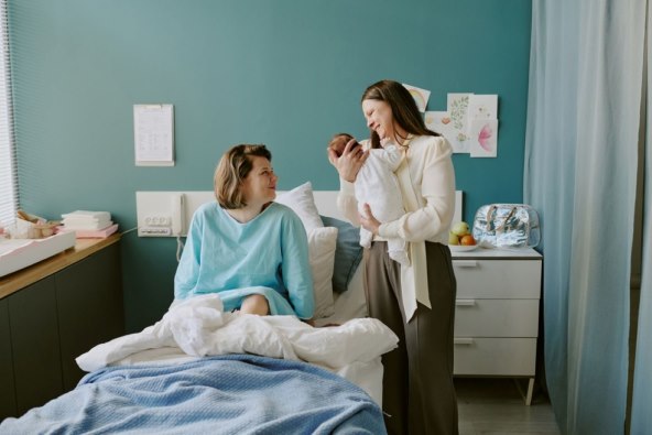 Zašto bi i ljudi bez djece trebali provoditi vrijeme s bebama i djecom