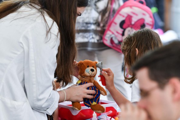 Bolnica za medvjediće - igra pomaže djeci da prevladaju strah od liječnika