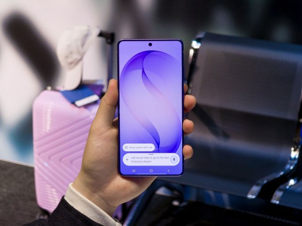 023-lifesytle-galaxy-s26ultra-cobaltviolet-automation-calltaxi (1).jpg