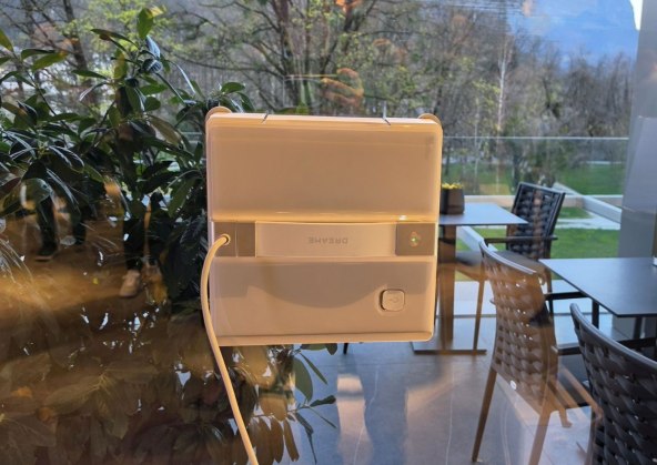 Dreame Window Cleaning Robot E1 Station.jpg