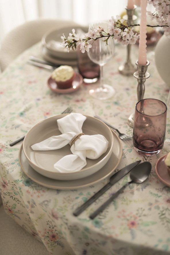 Romantika Uskrs dekoracije