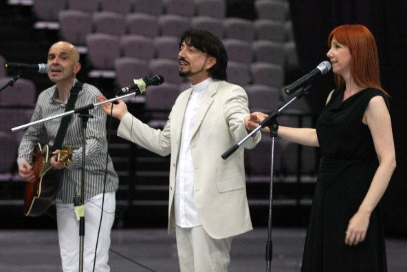 Maja Blagdan i vlč. Zlatko Sudac