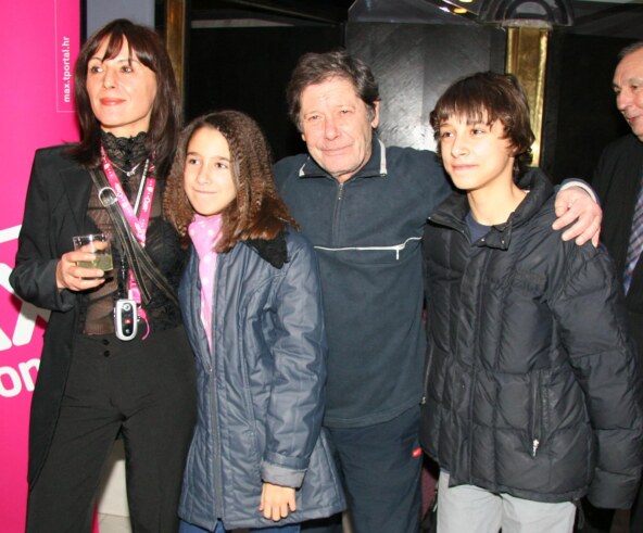 Ivica Vidović i Gordana Gadžić s djecom