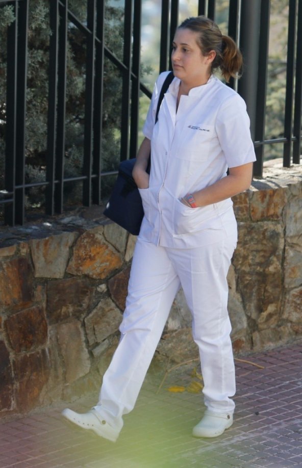 Pjevačica ne izgleda najbolje, a doktori ju posjećuju kod kuće - što se događa?