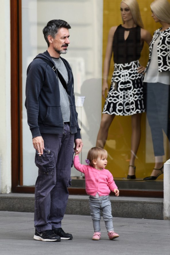 Jelena Veljača i Dražen Čuček: Prvi koraci malene Lene popraćeni su vriskom i smijehom