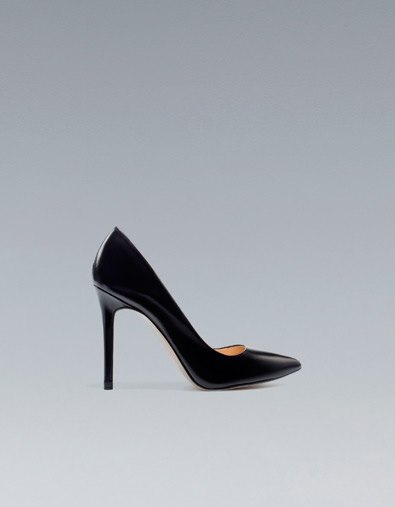 Stella McCartney odana je strukturiranim kaputima 