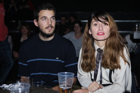 Nina Violić nagradu Teatar.hr poklonila mami  