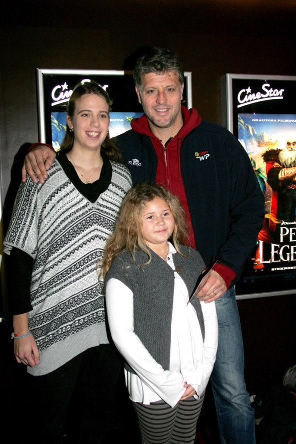 Jutro nakon plesa Saša Lozar s kćerkicom Evom proveo u kinu 