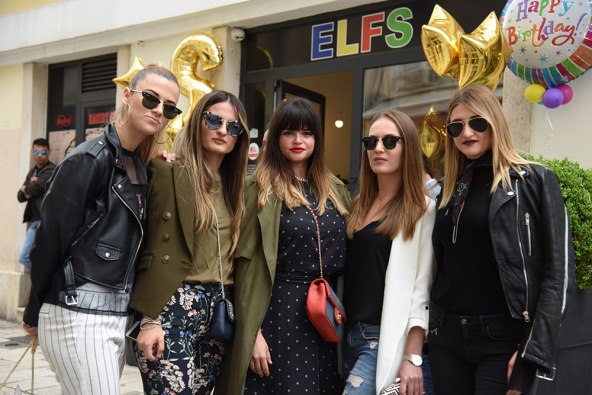 Viktorija Rađa u ružičastoj majici slatka kao školarka