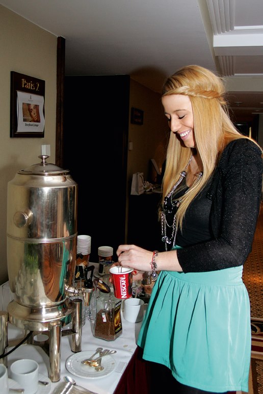 Završio je prvi StoryBook Beauty College! Bio je to savršen beauty dan...