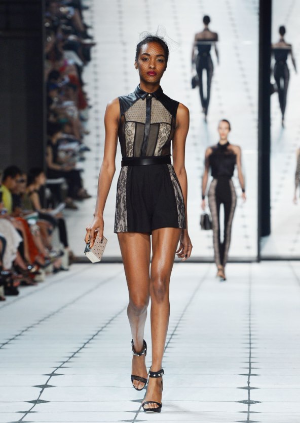 Kome bolje stoji kombinezon s potpisom Jasona Wua?