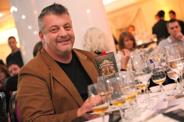 Glumci s povezom na očima prepoznavali okuse i mirise viskija 