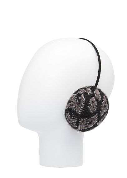 Taylor Swift uživa u kaputu boje devine dlake 