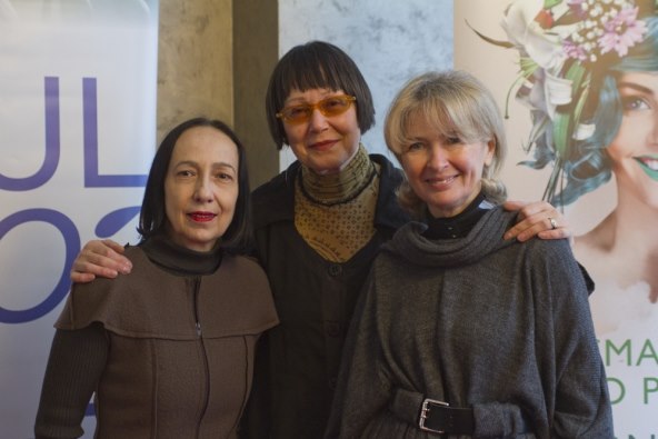 Mila Elegović i Jasna Nanut isprobale novu kremu protiv bora 