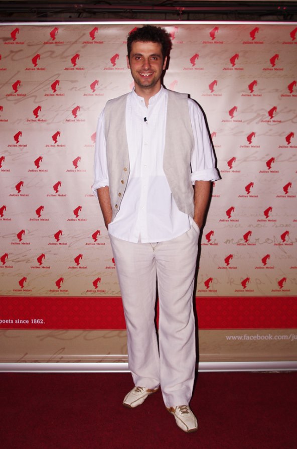 Robert Kurbaša kolege izmamio na ples