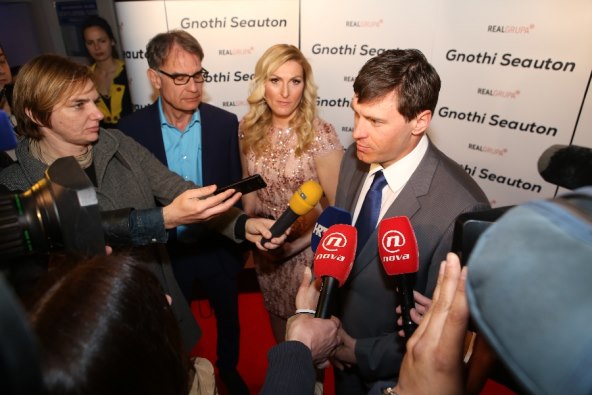 Trudna Elin i zanosna Janica Kostelić bile su glavne zvijezde važne večeri u Malom Lošinju