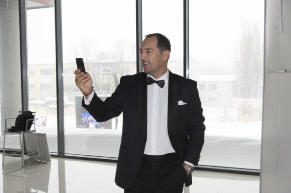 Veselje iza kulisa snimanja Storyjeve božićne naslovnice