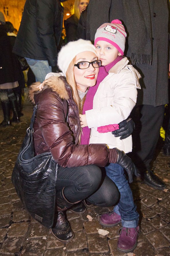 Kapulica i Zagrepčani pustili lampione sreće 