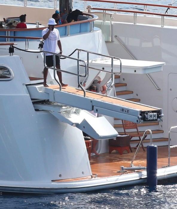 P. Diddy blagdane provodi na svojoj luksuznoj jahti 