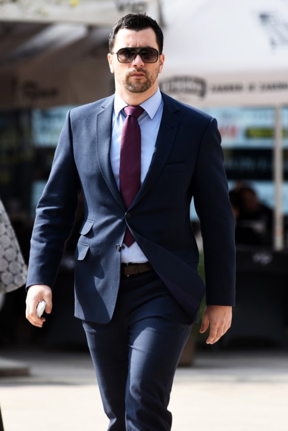 Špicom prošetao tip-top skockani frajer za kojim su se svi okrenuli