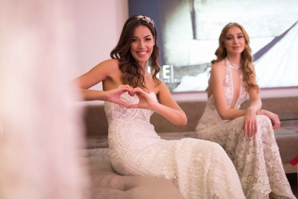 LJUBAV NA PRVI POGLED Berta i Vesna Sposa