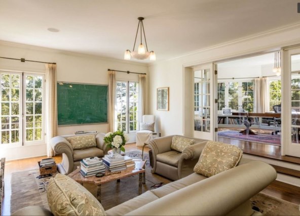 Prošetajte novim luksuznim domom Angeline Jolie