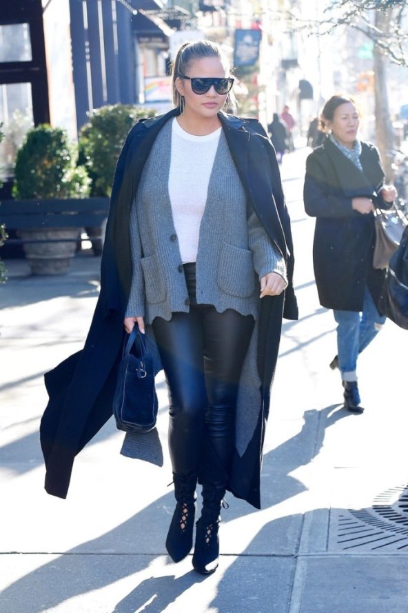 Odlične trudničke kombinacije Chrissy Teigen