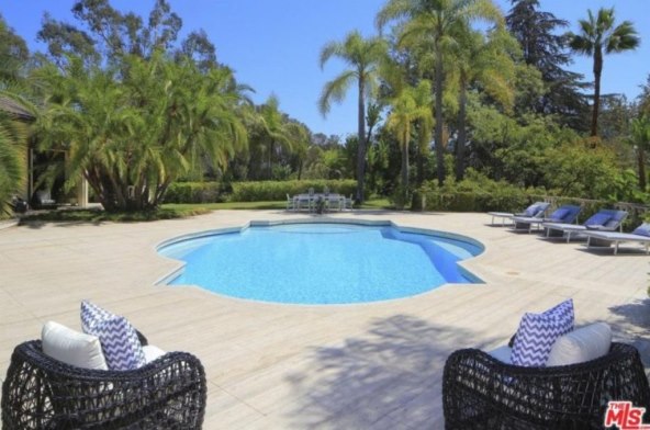 Miljenik žena na prodaju stavio svoje ljubavno gnijezdo