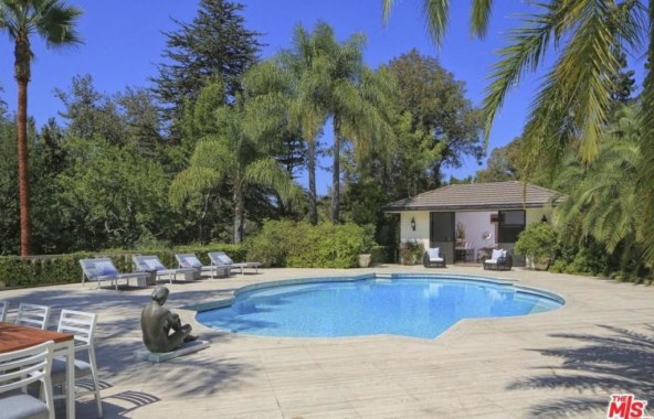 Miljenik žena na prodaju stavio svoje ljubavno gnijezdo