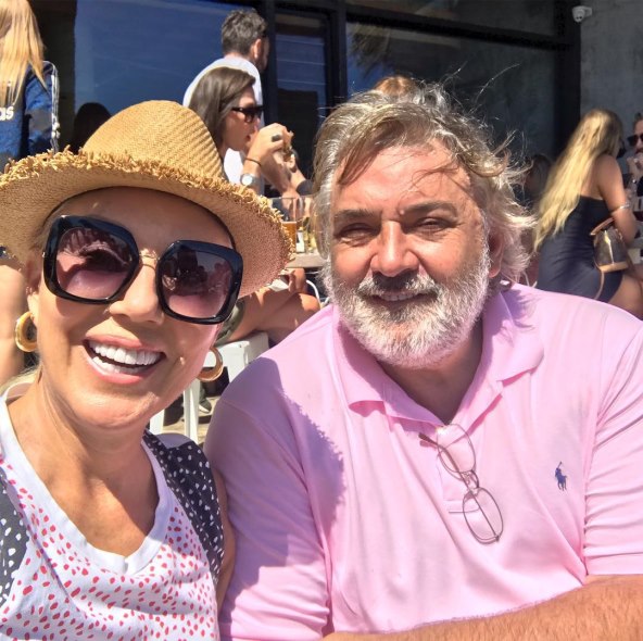 Lepa Brena odgovorila na prozivke za krađu