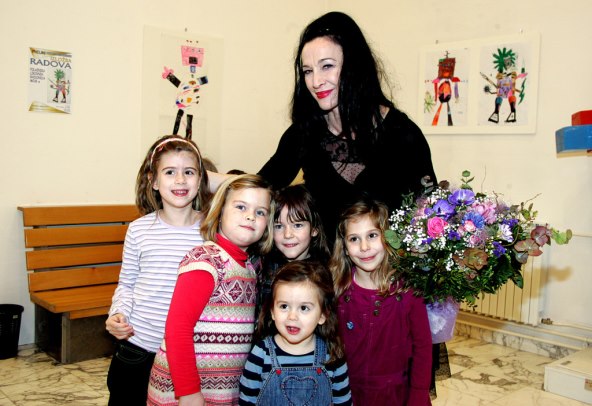 Yaya s kćeri Lucijom gledala 'Šumu Striborovu' 