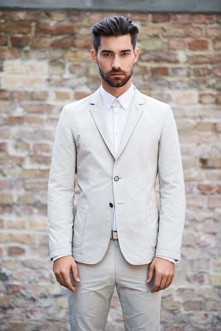 Heraldi for men u službi elegancije i na maturalnoj večeri    