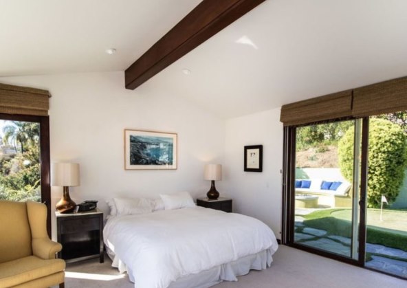 Raj na zemlji: Zavirite u raskošnu vilu nestašne holivudske zvijezde