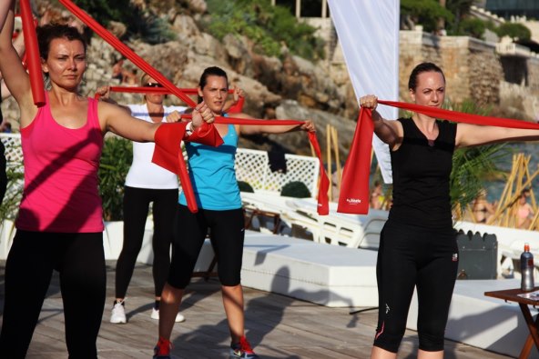 Atraktivne ljepotice i sportaši slavili zdrav život