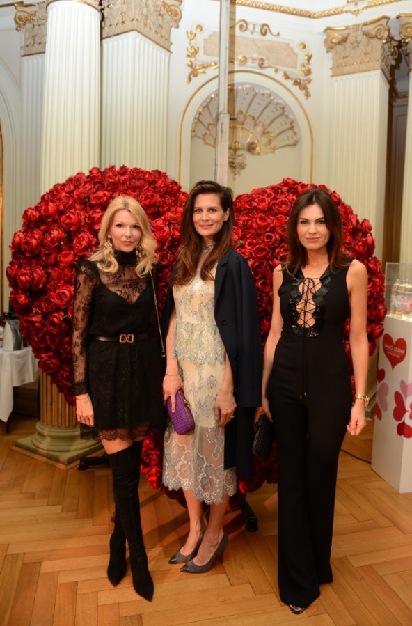 Glamur u HNK: Nikolina Ristović, Ana Gruica i Maja Šuput - svaka fura svoj styling