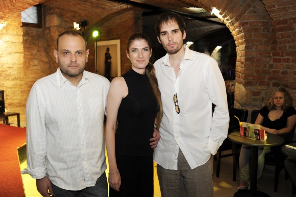 Održana svečana premijera predstave  ‘Bez trećega’ 