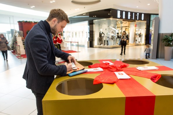 Ostvarene su želje s Humanitarnog drvca želja u Arena Centru