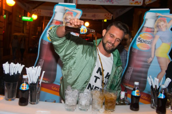 Anita Dujić Veljača i Luka Nižetić u najboljem retro izdanju