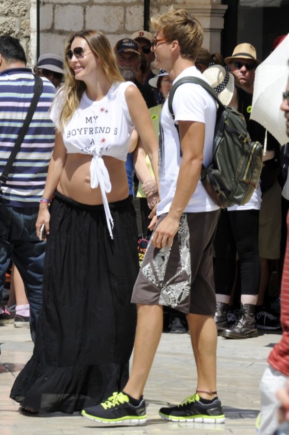 Trudna i sretna Tatjana Dragović ne odvaja se od dečka Vlahe Arbulića