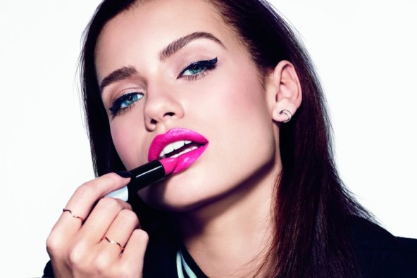 Ruž za usne: od pomagala za vještice i zabrane korištenja do nezamjenjivog dodatka svake žene