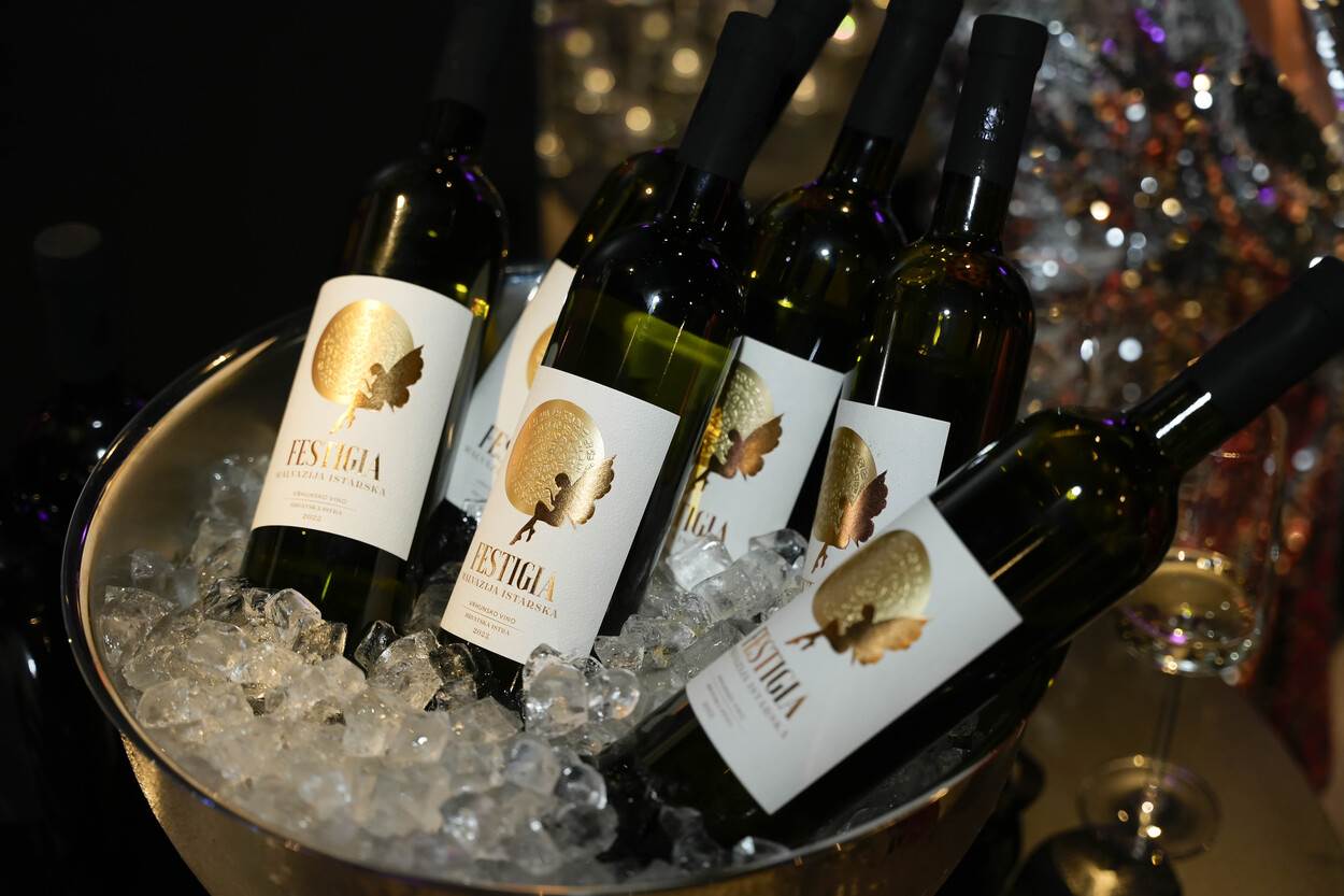 Atmosfera na Storybook partyju u Zonaru