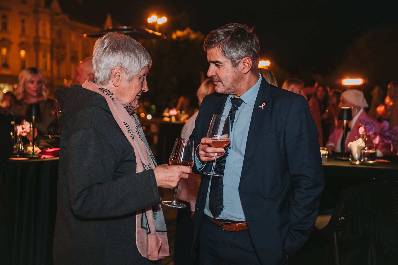 Mjesec ružičaste vrpce u hotelu Esplanade