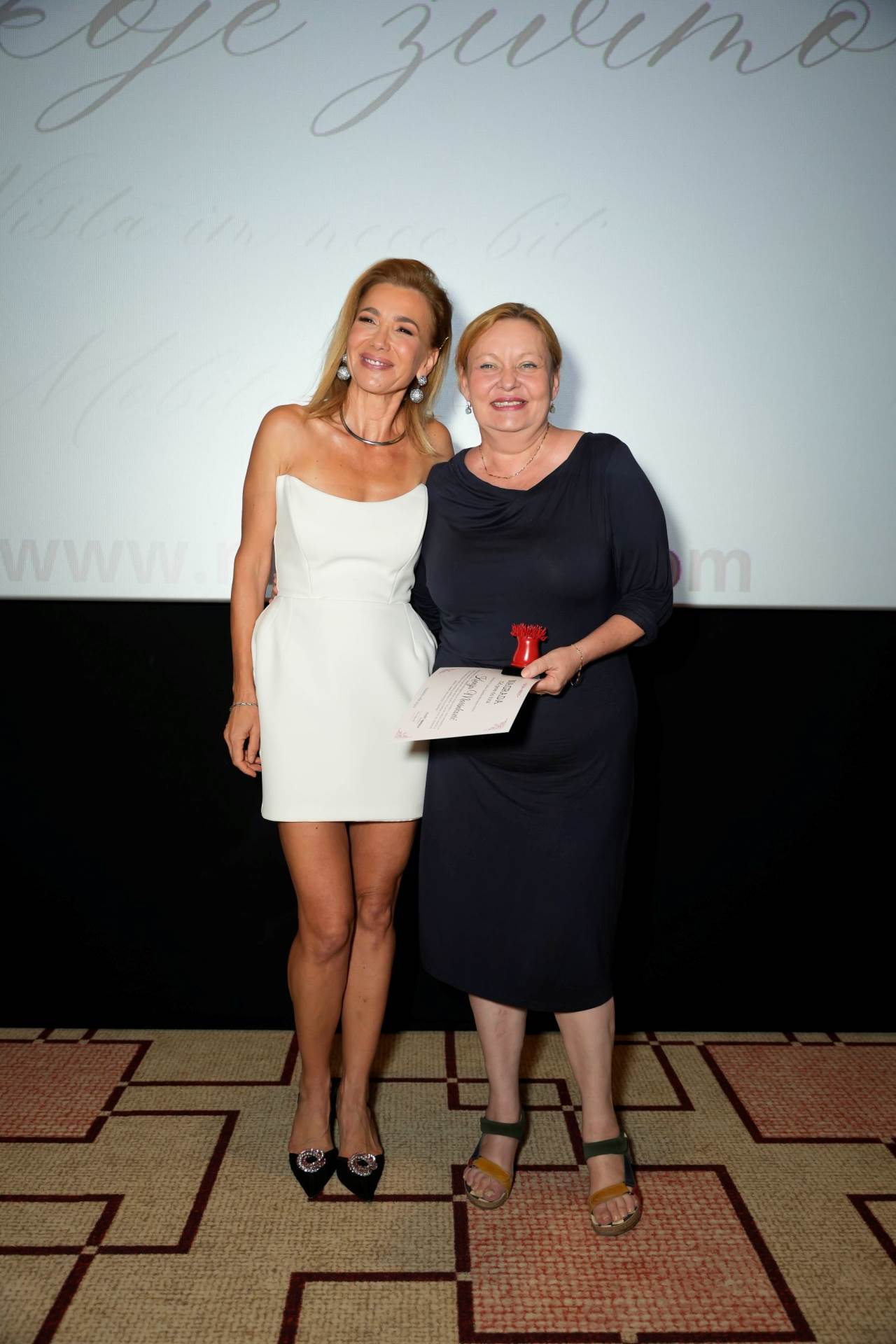 Ecija Ojdanić i Ksenija Marinković.jpg