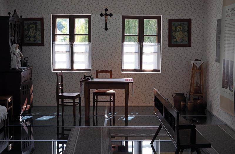 rodna kuca Ivana Kozarca (4).jpg