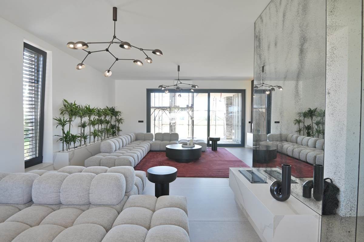 mirjana mikulec, kuća u novskoj